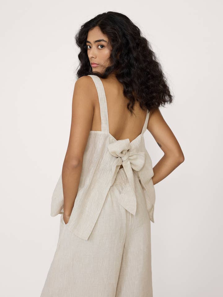 Débardeur en lin Tie Back, naturel pour la vente par LAUDE the Label