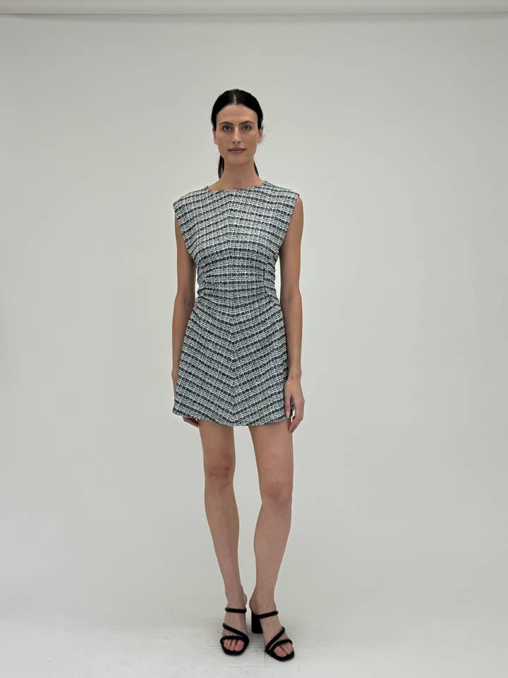 MINI TWEED A SPALLE ESTESO per la vendita all'ingrosso da parte di Maggy London Group