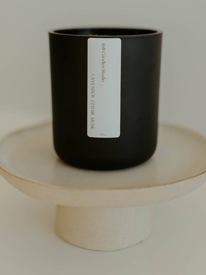Palo Santo 13oz Ljus för wholesale av 168 Candles Studio