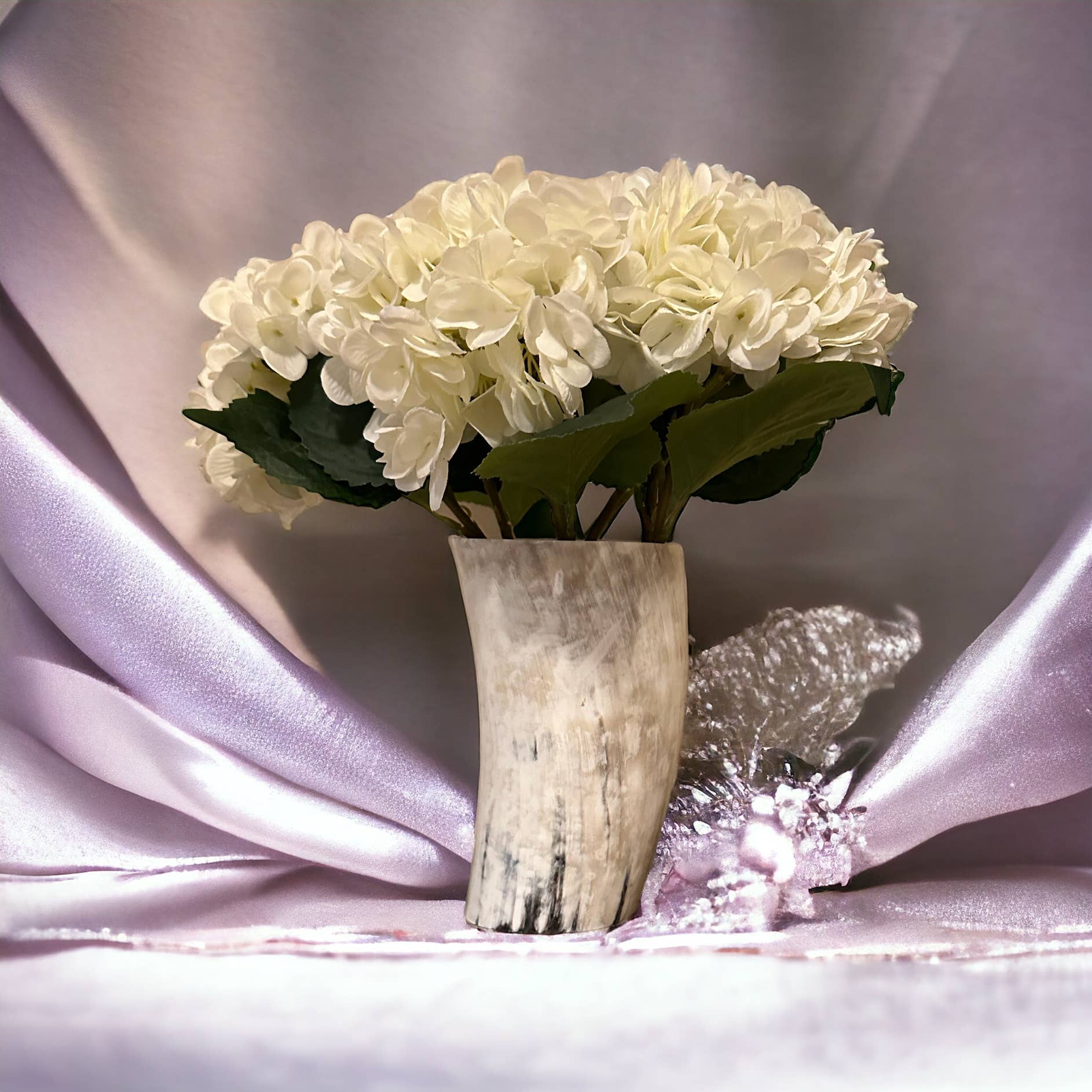 The African Home Goods - Wholesale Vase - ANKOLE COW HORN VASE OR PLANTER  - LIGHT11