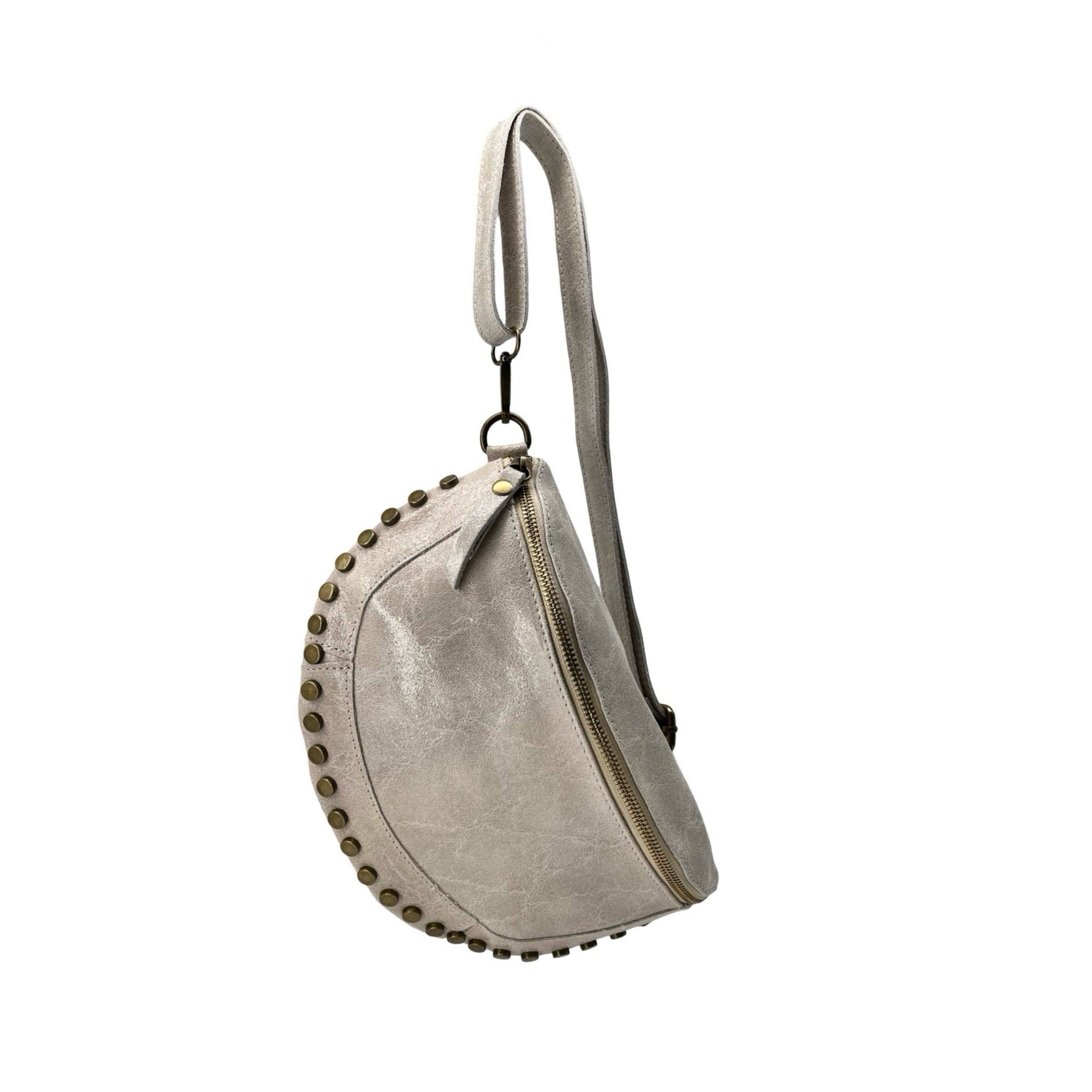 Louisa lee - Vente Sac ceinture – femme - SAC BANANE CUIR BROSSE CLOUTE2