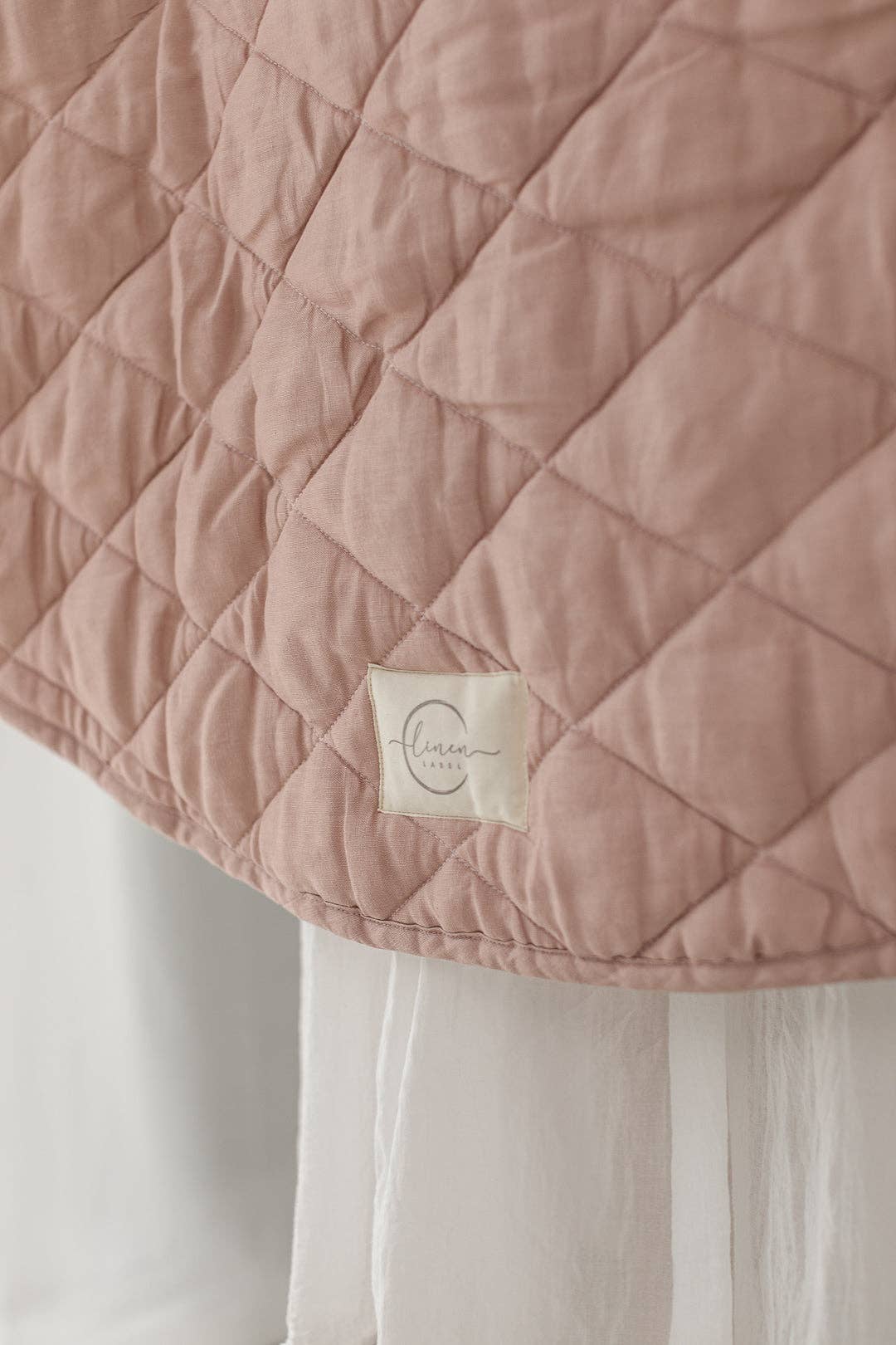 linen label - Wholesale Play mat – Kids & baby - Dusty Rose & Gingham - French Linen Quilted Play Mat Blanket4