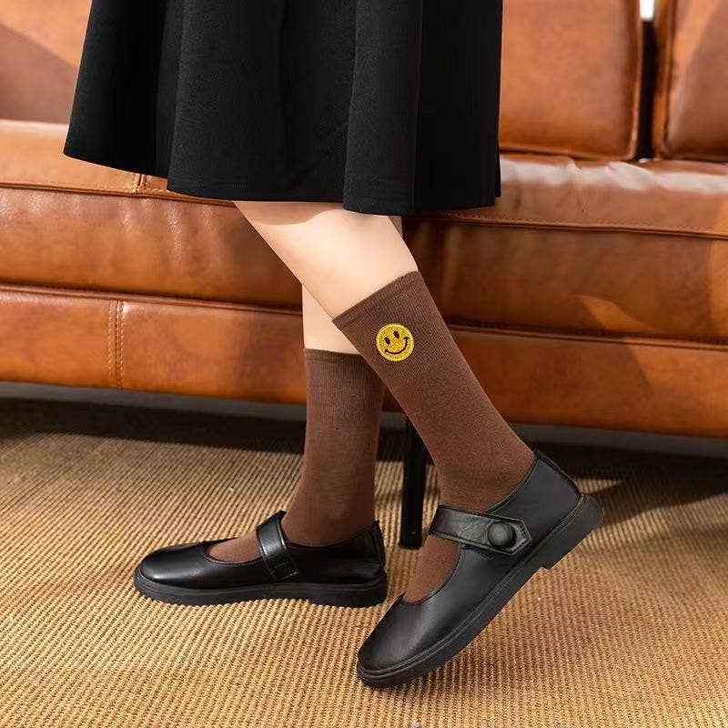 Shop Lev – wholesale Socks – Women's – Women happy face Patch Crew Cotton Socks12