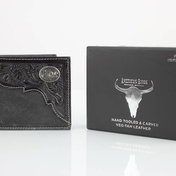 Leather Impressions Inc - Wholesale Wallet - Men's - Oil Pull Up Wallet Kneeling Cowboy Concho ABW028KNLCBY