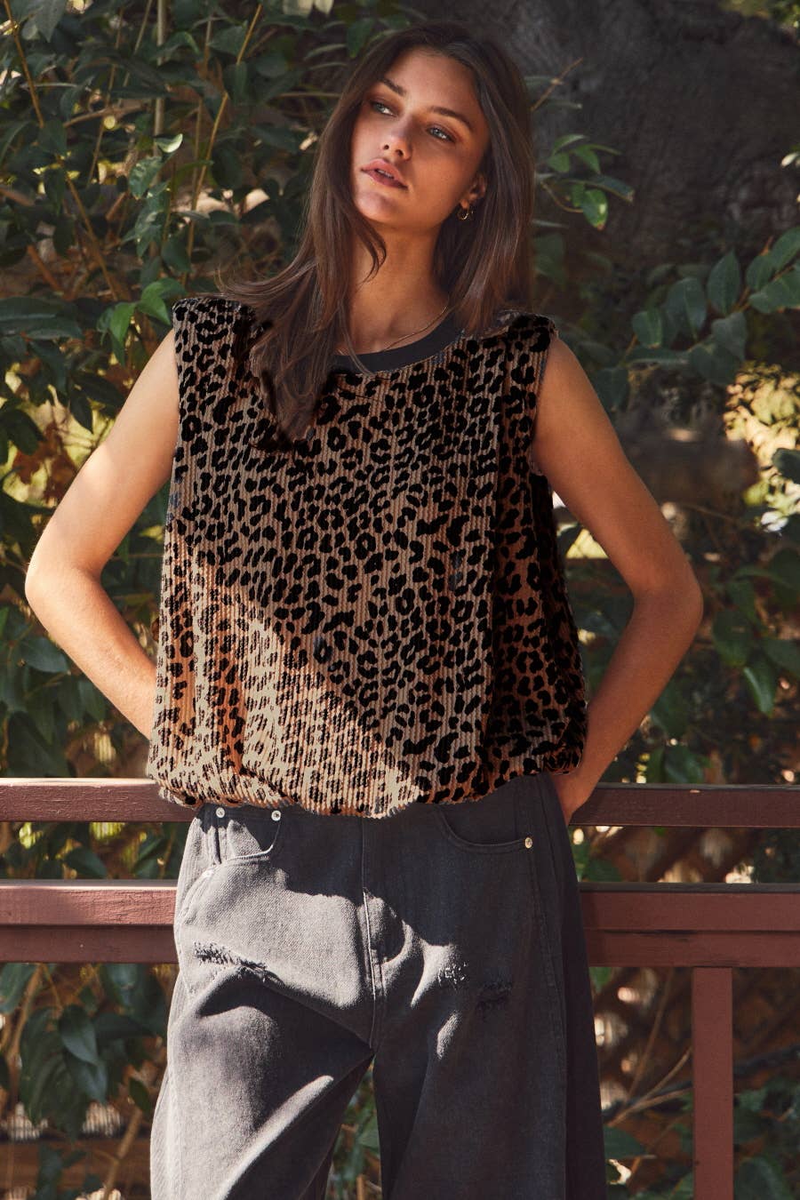Oddi - Wholesale Knit Top - Women's - Textured Leopard Printed Knit Sleeveless Top0