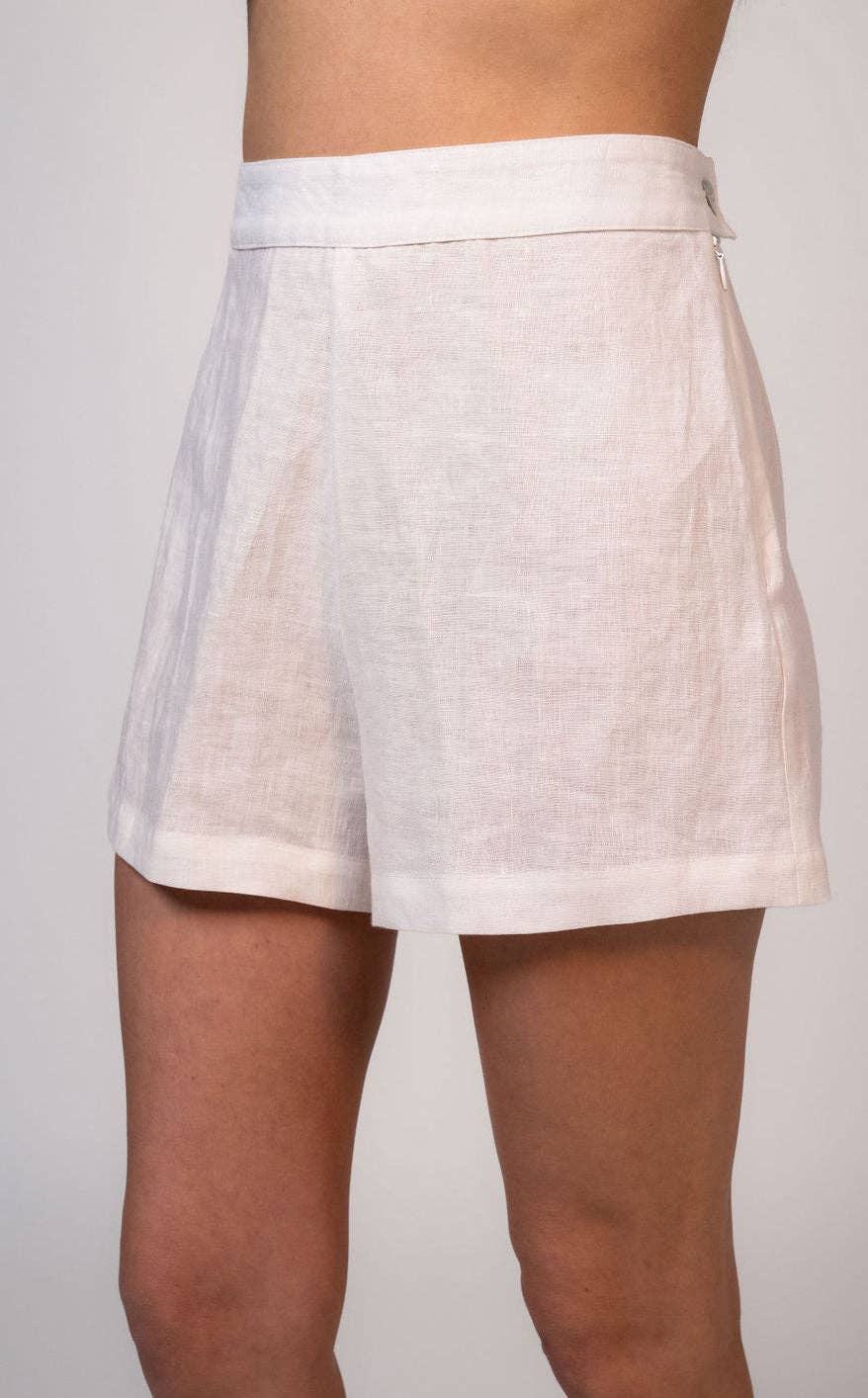 Dahlia Linen Shorts - White for wholesale on Faire4