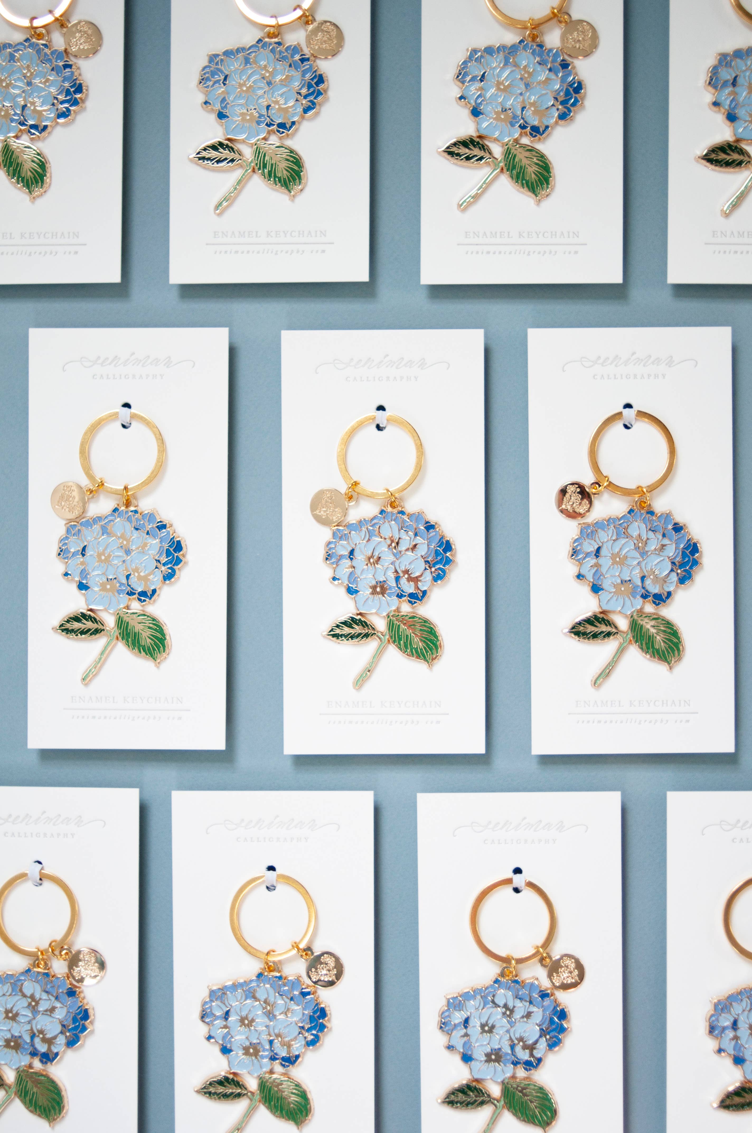 Seniman Calligraphy - Wholesale Keychain - Women's - Blue Hydrangea Gold Soft Enamel Key Chain2