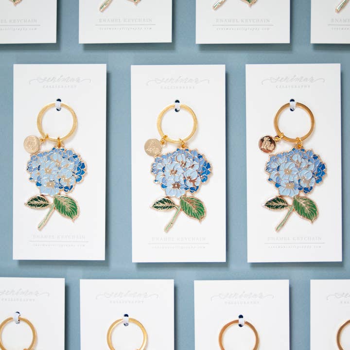 Seniman Calligraphy - Wholesale Keychain - Women's - Blue Hydrangea Gold Soft Enamel Key Chain2