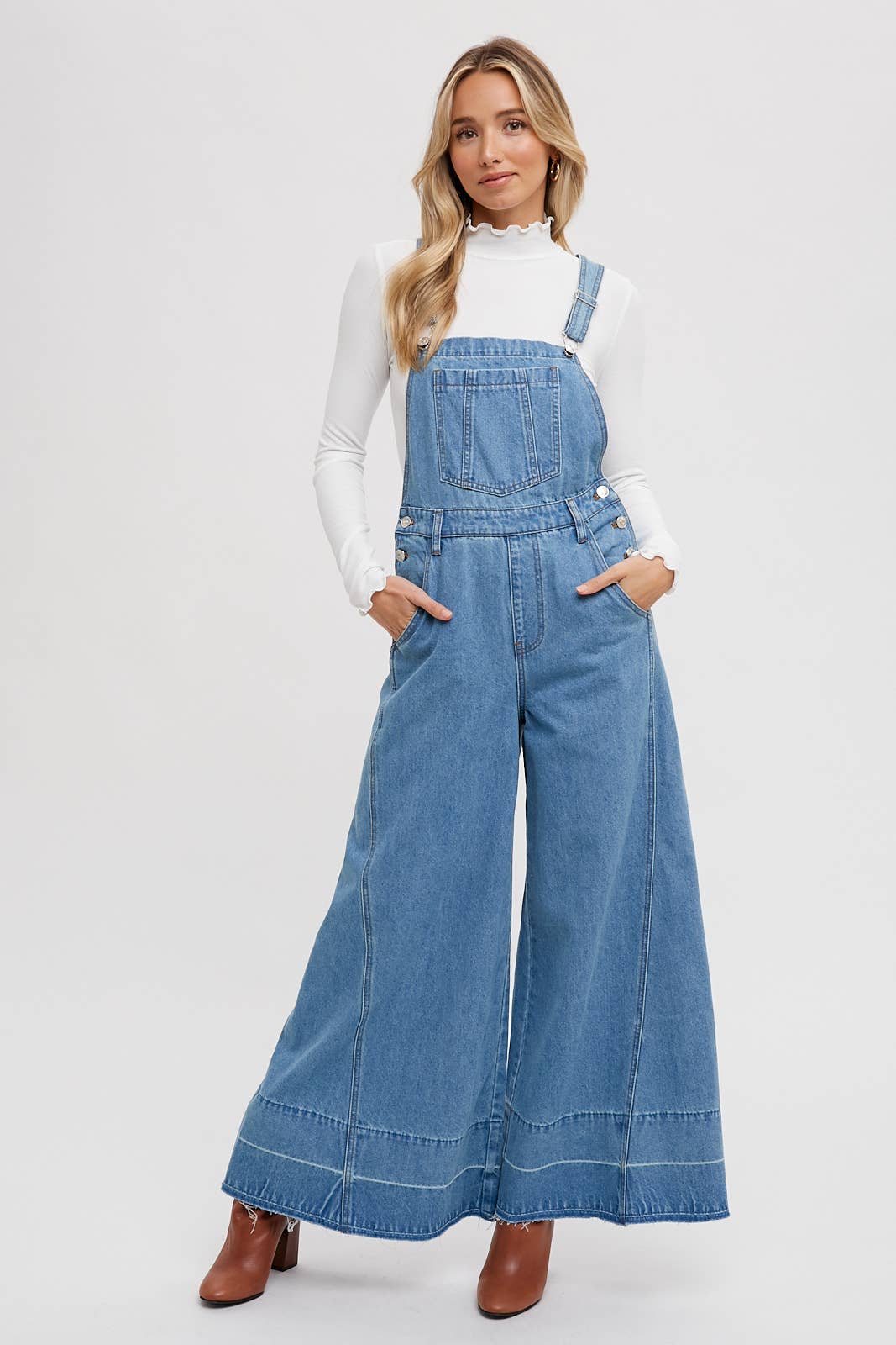 Bluivy – Engroshandel Overalls - Dame – DENIM OVERALLS MED BREDE BEN4