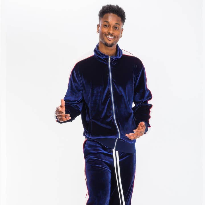 Herren-Velours-Trainingsjacke und Trainingshose-Set und andere Ergebnisse für herren trainingsanzug im Großhandel. Kostenlose Rücksendungen und 60-Tage-Zahlungsziel auf Faire im Trend auf Faire.