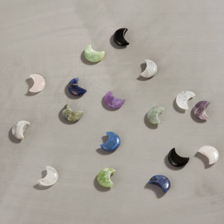 GeoCentral - Wholesale Spiritual Stone/Crystal - Assorted Carved Crystal Moons - 36 pcs 🌙2