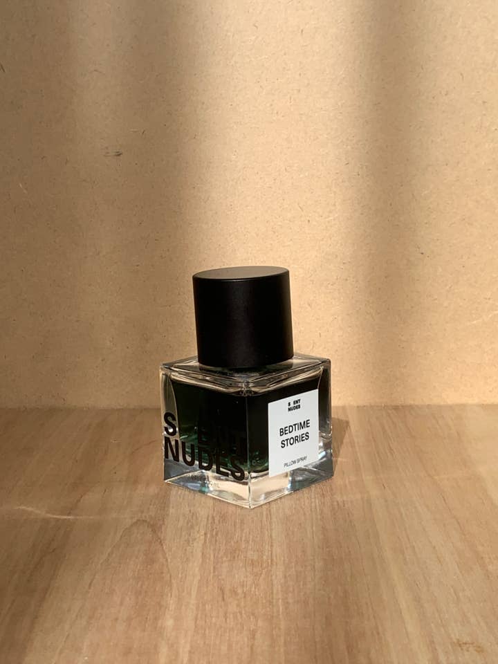 SENGETID HISTORIER PUDE SPRAY for engroshandel hos S ENT NUDES