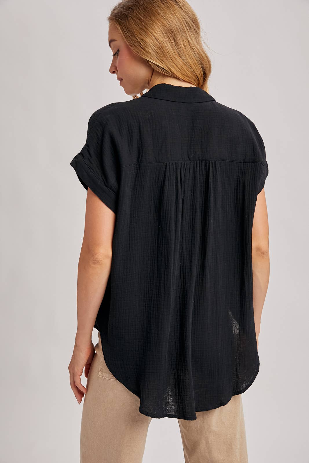 Bluivy – Großhandel Hemd mit Button-down-Kragen – Damen – Essentielles Baumwollhemd mit Knopfleiste34