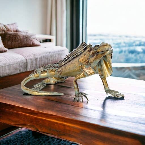 Febland - Wholesale Sculpture - Gold Iron Iguana Sculpture Lifelike Home Decor Ornament