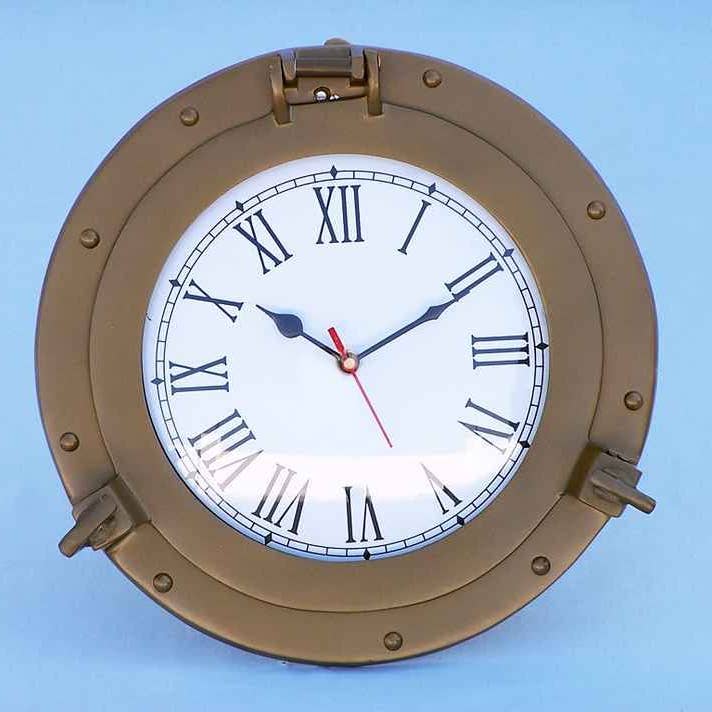 Hampton Ironworks - Vente Horloges murales - Horloge de hublot décorative en laiton antique 12" »2