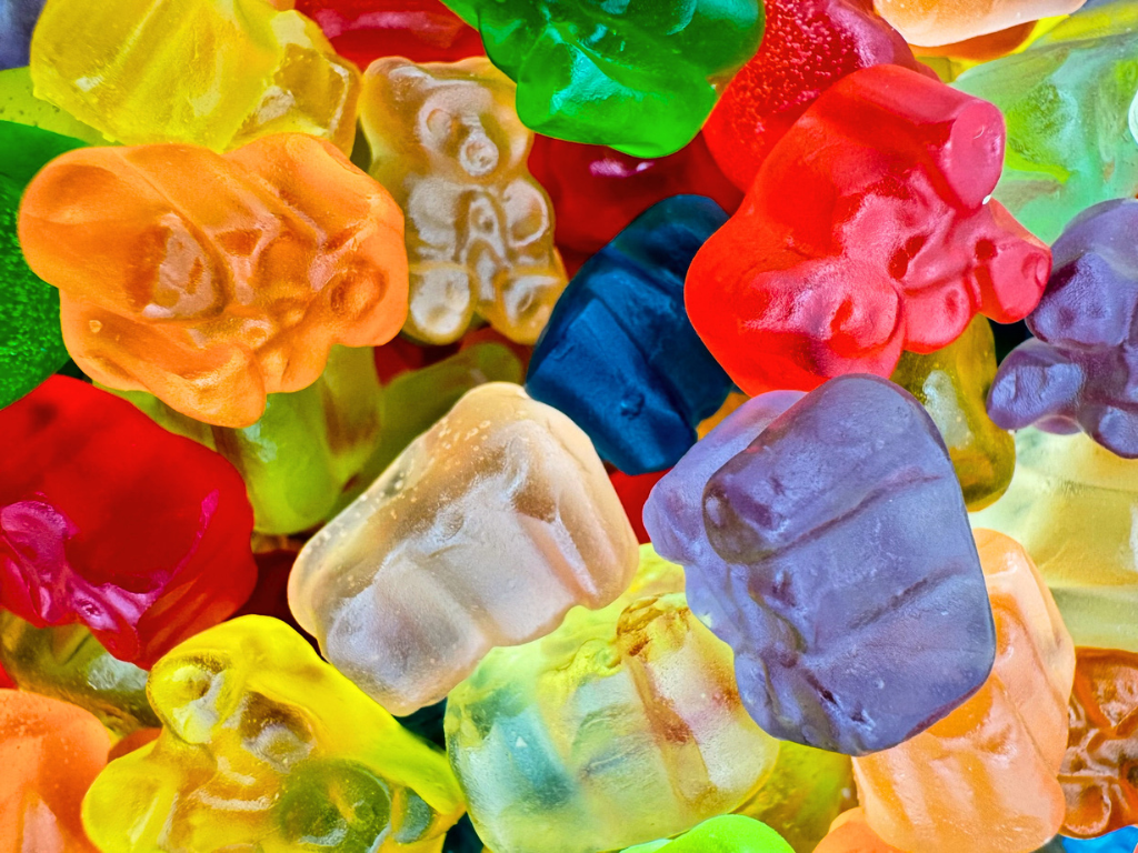 Martin's Country Store LLC - Wholesale Gummy - GUMMY BEAR CUBS-12 FLAVORS 13.3oz1