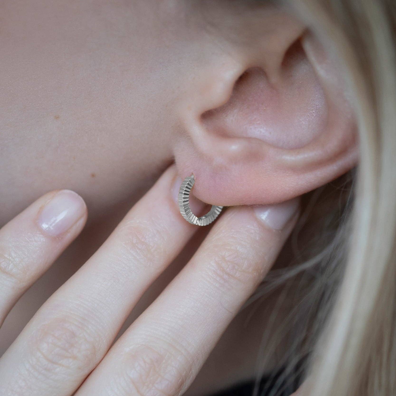 Studio Karl - Wholesale Hoop Earrings - Creole "Bryn"1