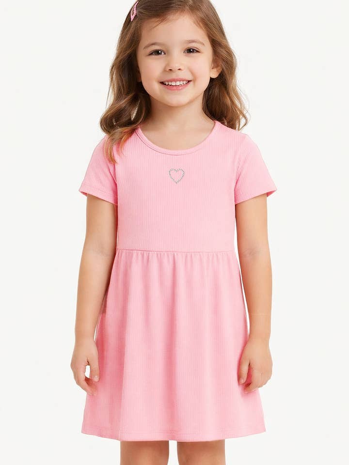 GKD-D24-3640A-321 Robe patineuse S/S pour filles avec strass en forme de cœur pour la vente par Cutie Patootie Clothing