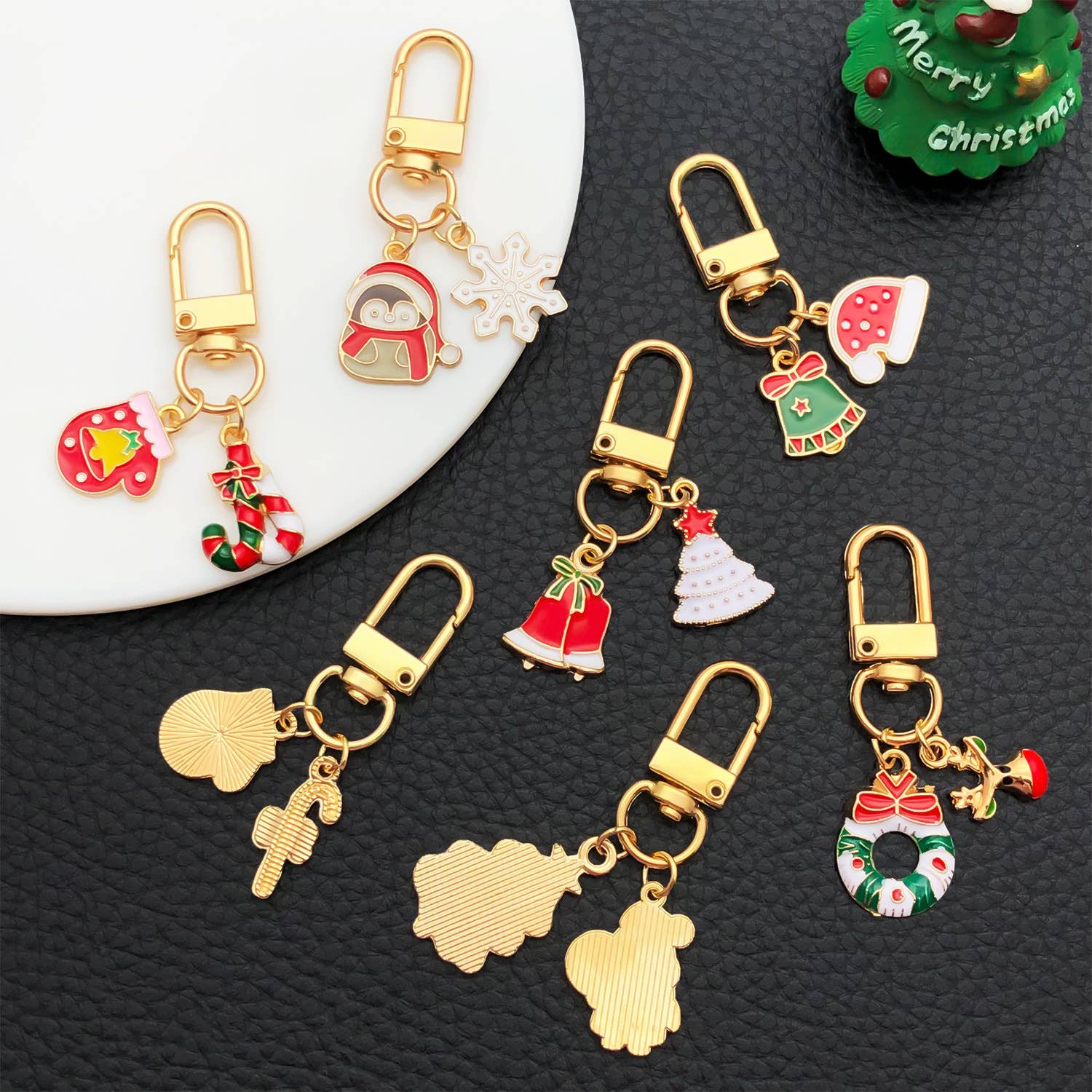 MKS America - Wholesale Keychain - Women's - Merry Christmas cute Christmas tree Santa Claus keychain11
