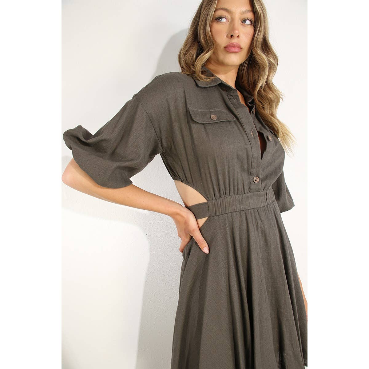 MARRONE ABITO CAMICIE APERTE IN LINO in vendita all'ingrosso su Faire1