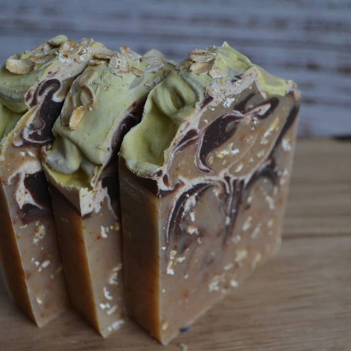 Savon à l'avoine et au lait de chèvre pour la vente par Nuqi soaps