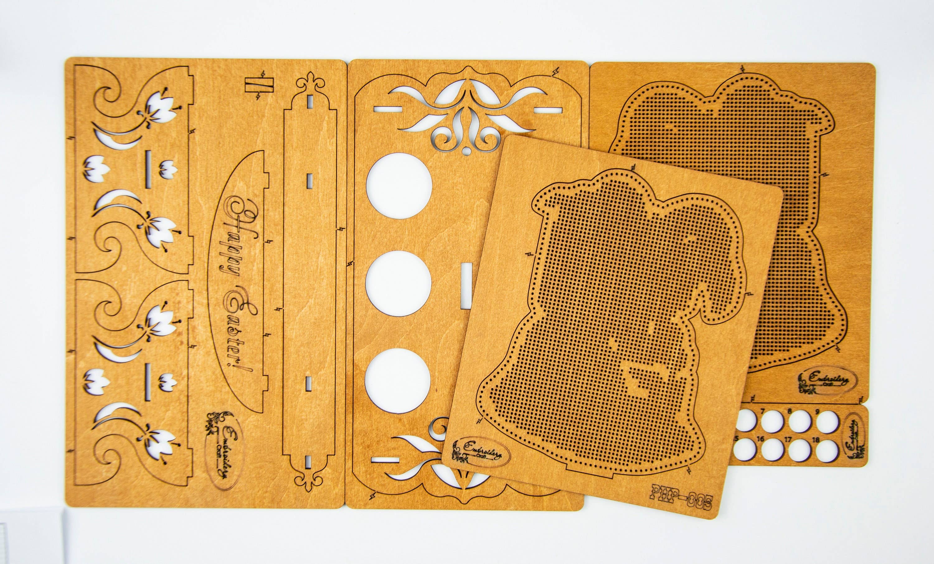 Embroidery craft – wholesale Embroidery/cross-stitch supplies – Easter Egg Stand Embroidery Kit with Plywood Base5