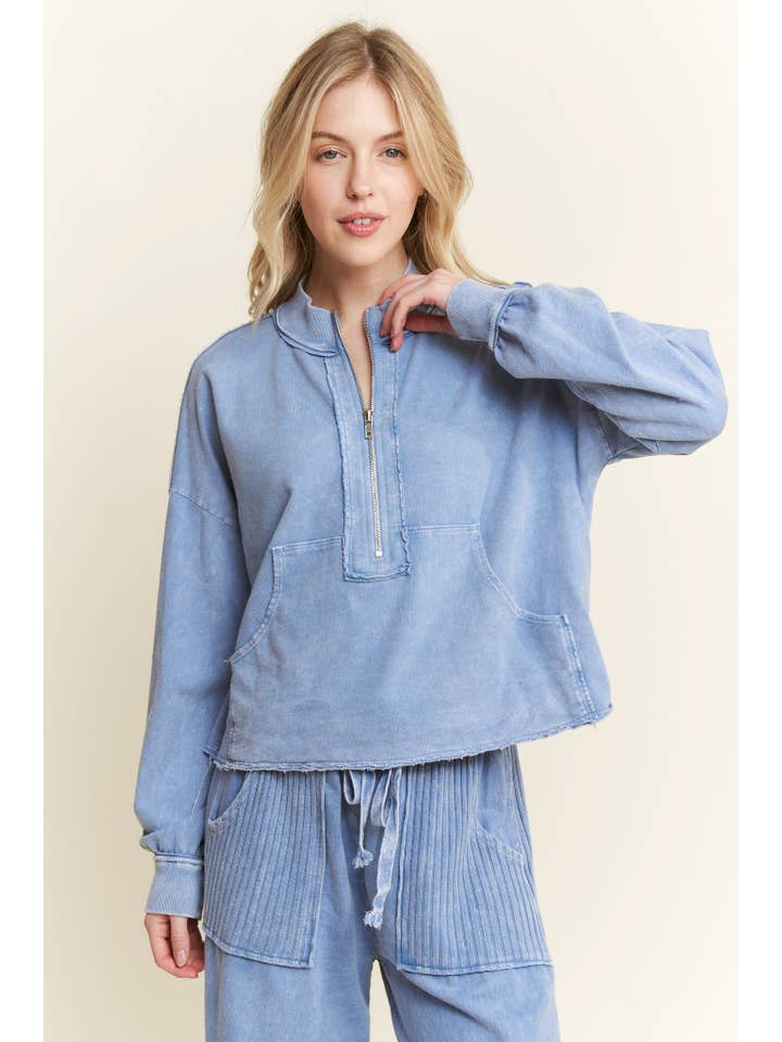 J.Her - Venta al por mayor Sudadera - Mujer - Top con bolsillo tipo canguro con media cremallera Mineral Wash HT5546