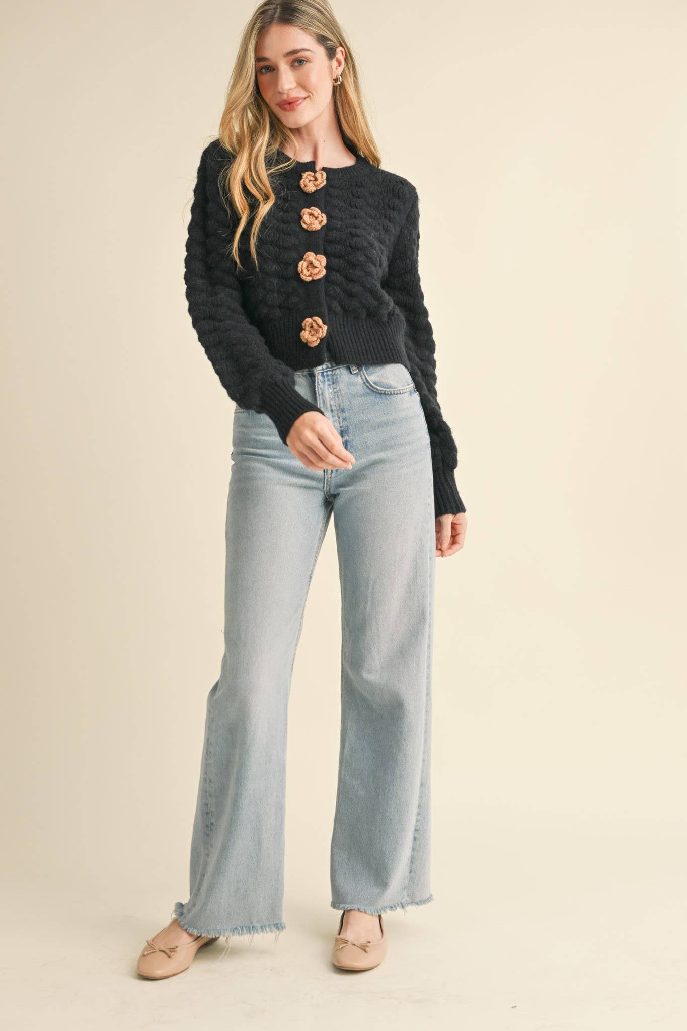 &MERCI - Wholesale Cardigan - Women's - TEXTURED SWEATER CARDIGAN WITH KNIT ROSETTE DETAIL MSW1073520