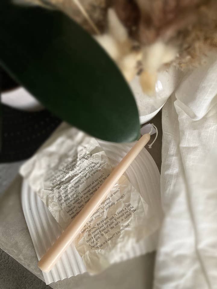 Taper Candle for wholesale by Suri & Co.Ch