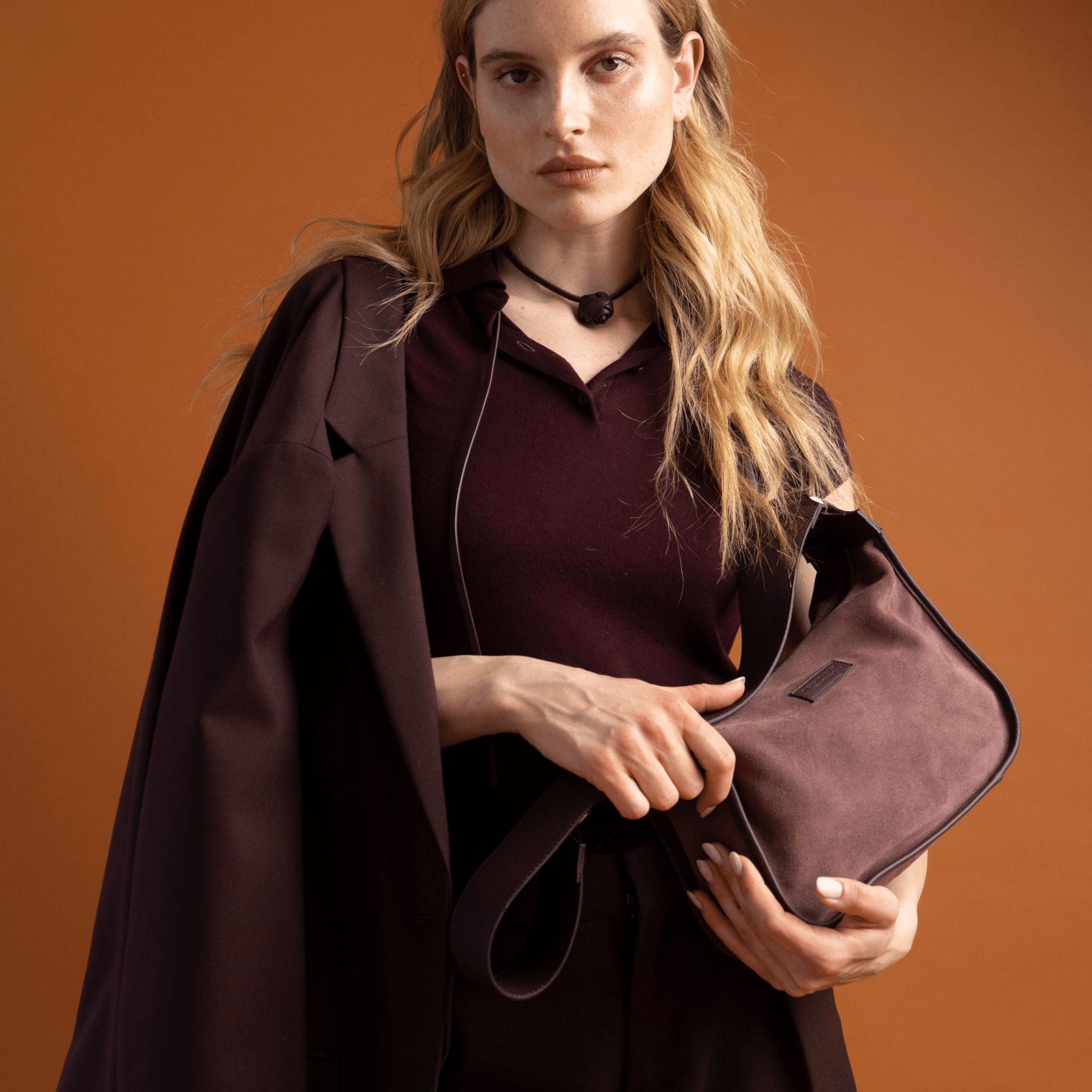 TIEFENBACHER LEHMANN - Wholesale Shoulder Bag - Women's - BRIOCHE BAG midi burgundy - light gold3