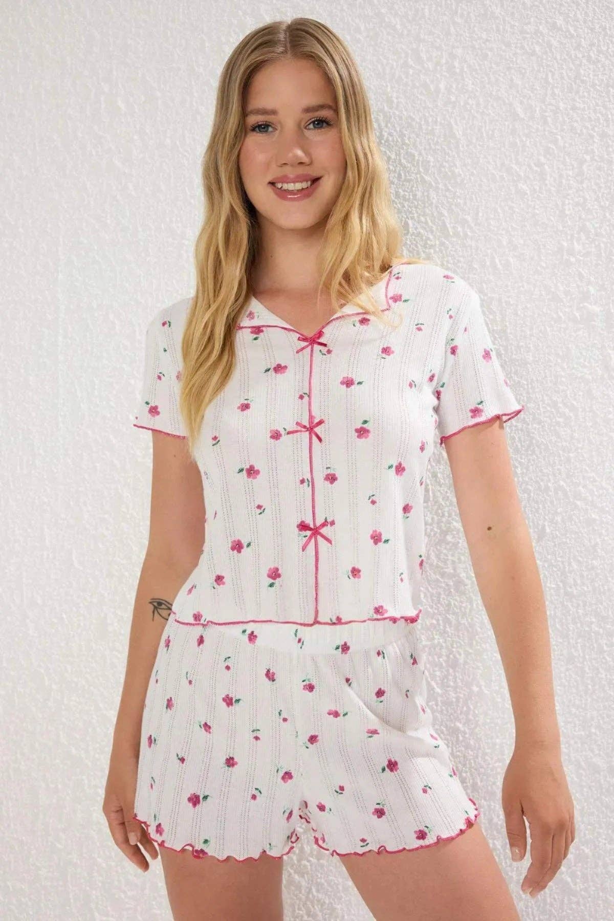 Hoxton Gal – wholesale Sleepwear set – Women's – 2 Piece Ribbon/Bow Detail Ribbed Knit Pajama Set with Shorts6