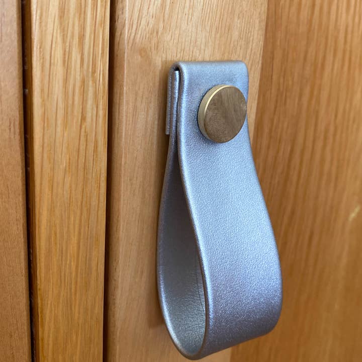 Skylos Collective - Wholesale Knob/Pull - Vegan Leather Cupboard Door Drawer Pull7