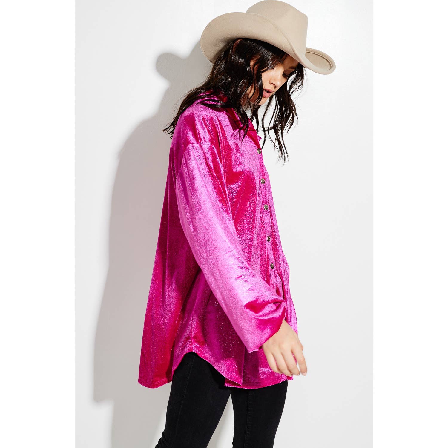 Phil Love - Wholesale Shirtjack/Shacket - Dames - Fluwelen overhemd met knoopsluiting en Bishop-mouwen en jas9