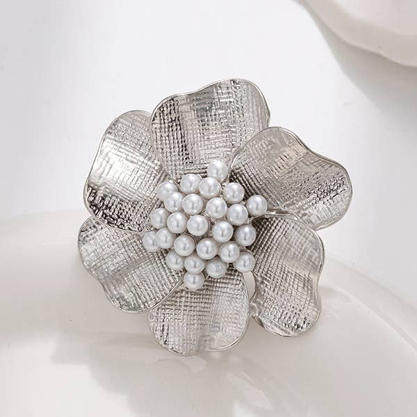 VividLux - Wholesale Cocktail/statement ring - Flower Shape Geometric Rings Accessories6