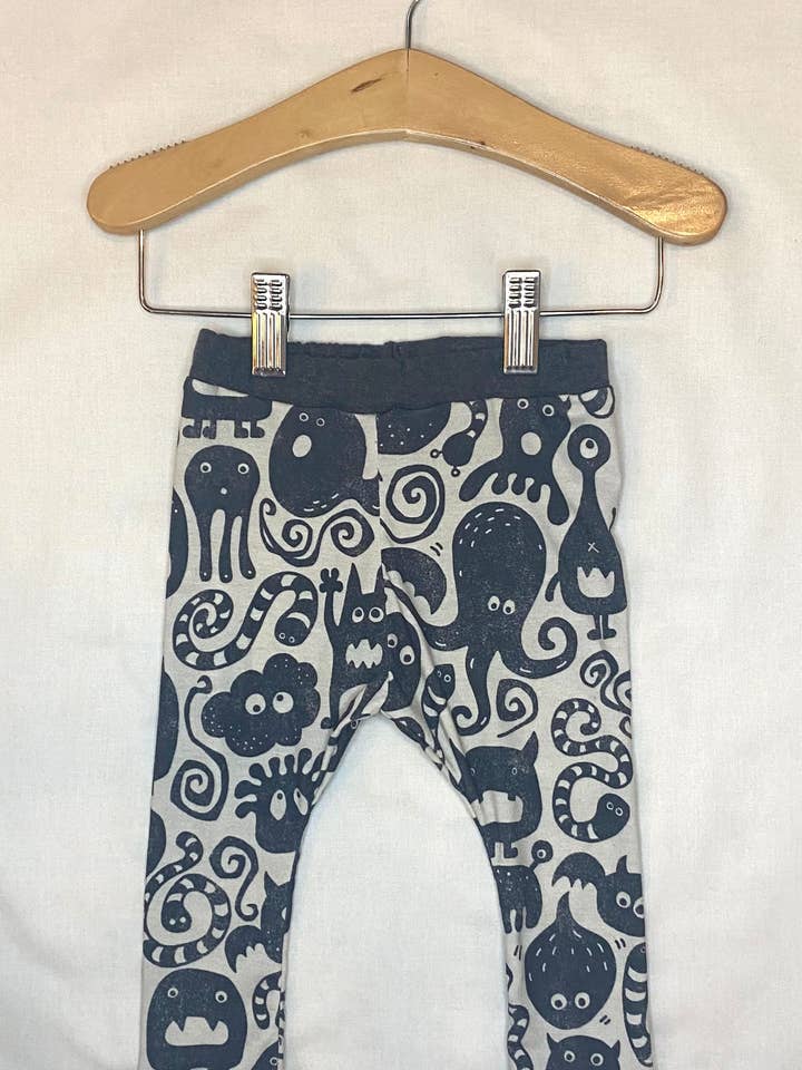 Neonato Ahhhhh! Leggings Real Monsters per la vendita all'ingrosso da parte di Barrel and a Heap