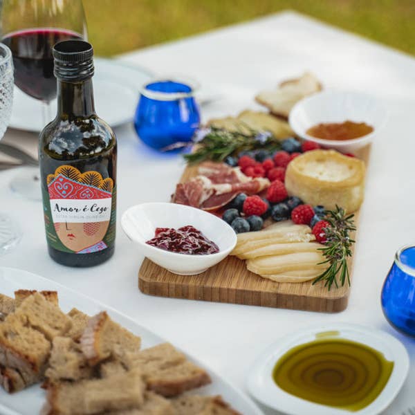 Amor é Cego – wholesale Olive oil – Azeite Virgem Extra - Garrafa de 25 CL1