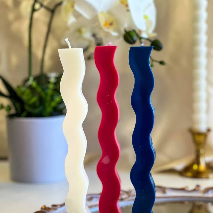 Agaboo Candle - Wholesale Novelty candle - Wavy Pillar Candle 9x1 1/8in1