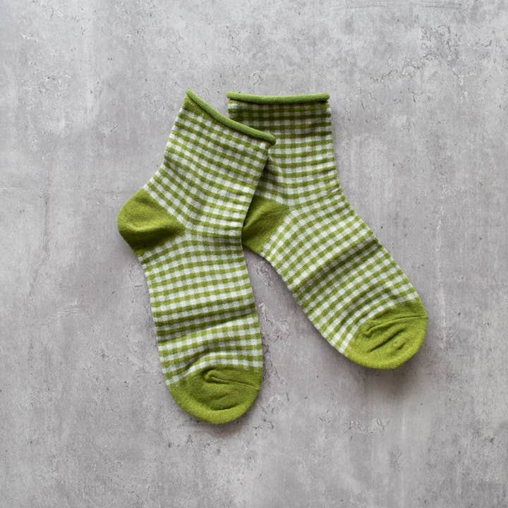 Tiepology - Wholesale Socks - Women's - Picnic Mid Crew Socks