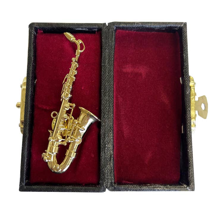 Guld Saxofon Pin med Case for engroshandel hos Broadway Gifts Co