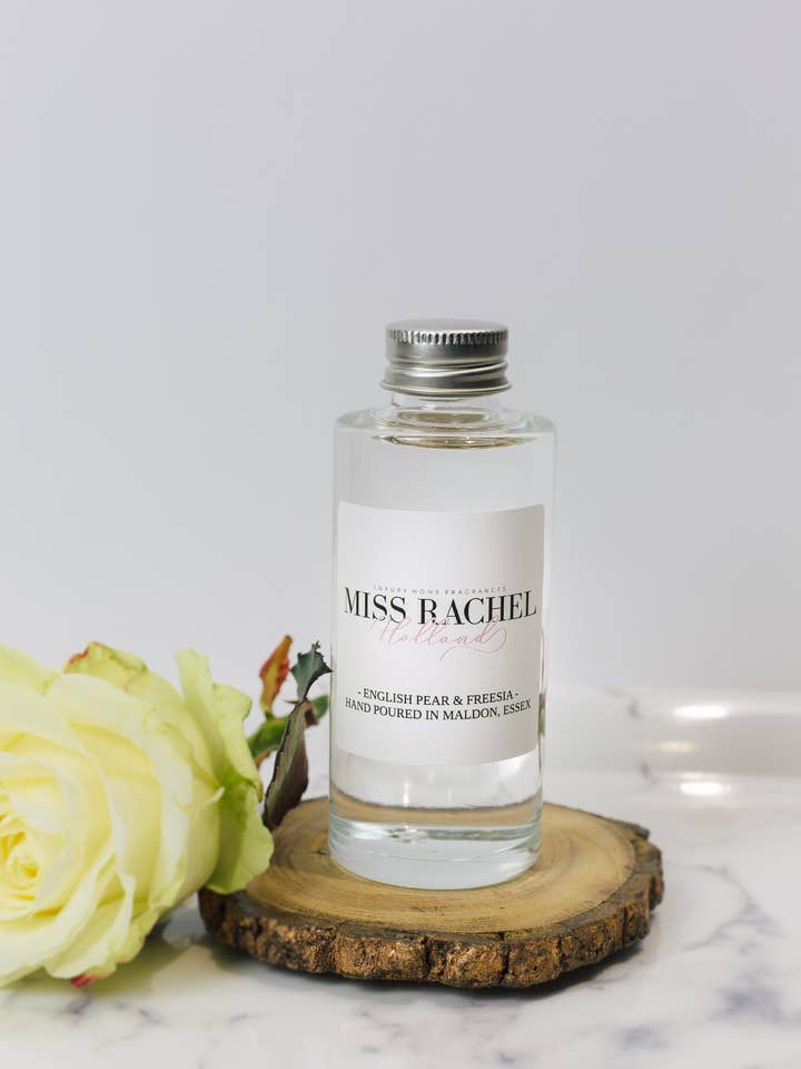 Engelse Pear & Freesia Luxe rietdiffuser navulling voor wholesale door Miss Rachel Holland