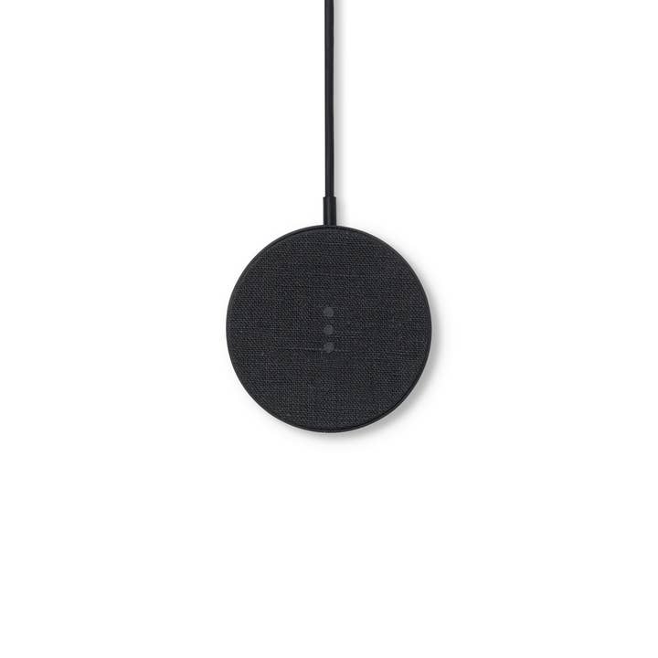 Courant - Wholesale Portable Charger - MAG:1 - Essentials Linen Wireless Charger (Magnetic)