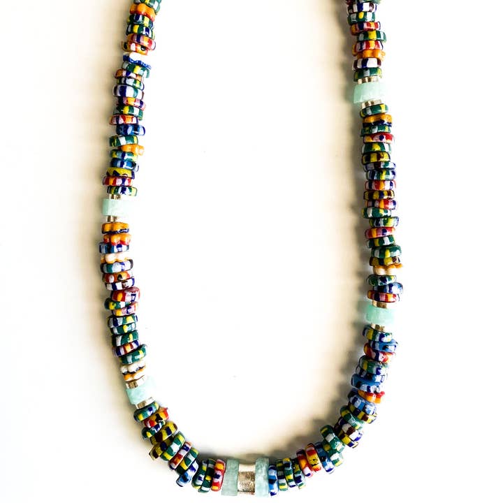 Natnat Creations - Vendita all'ingrosso Collane di perline/perle - COLLANA MBELE ~ Collana di perle di vetro africane