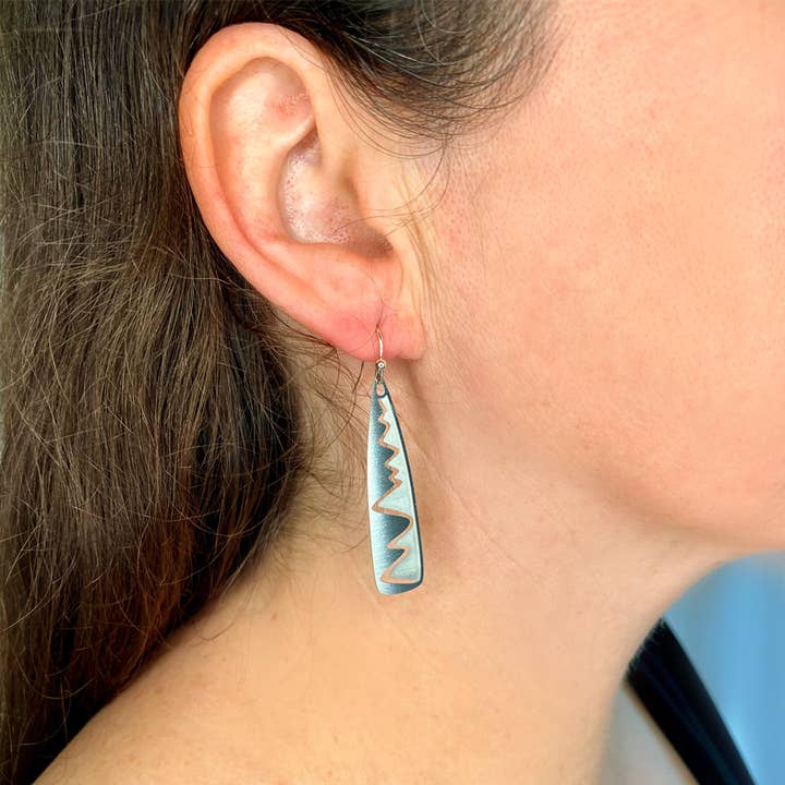 Go Do Good - Wholesale Dangle earrings - Wave Swash Silver Dangle Earrings3