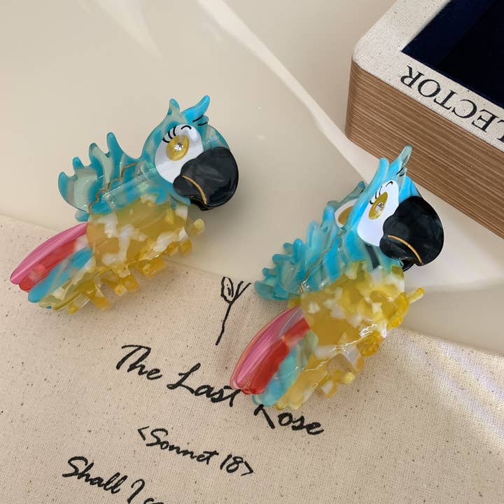Macaw Hair Claw Clip, Animal Claw Clip for wholesale on Faire
