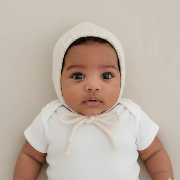 Hand-Knitted Heritage Bonnet, Natural White for wholesale by SMÅ