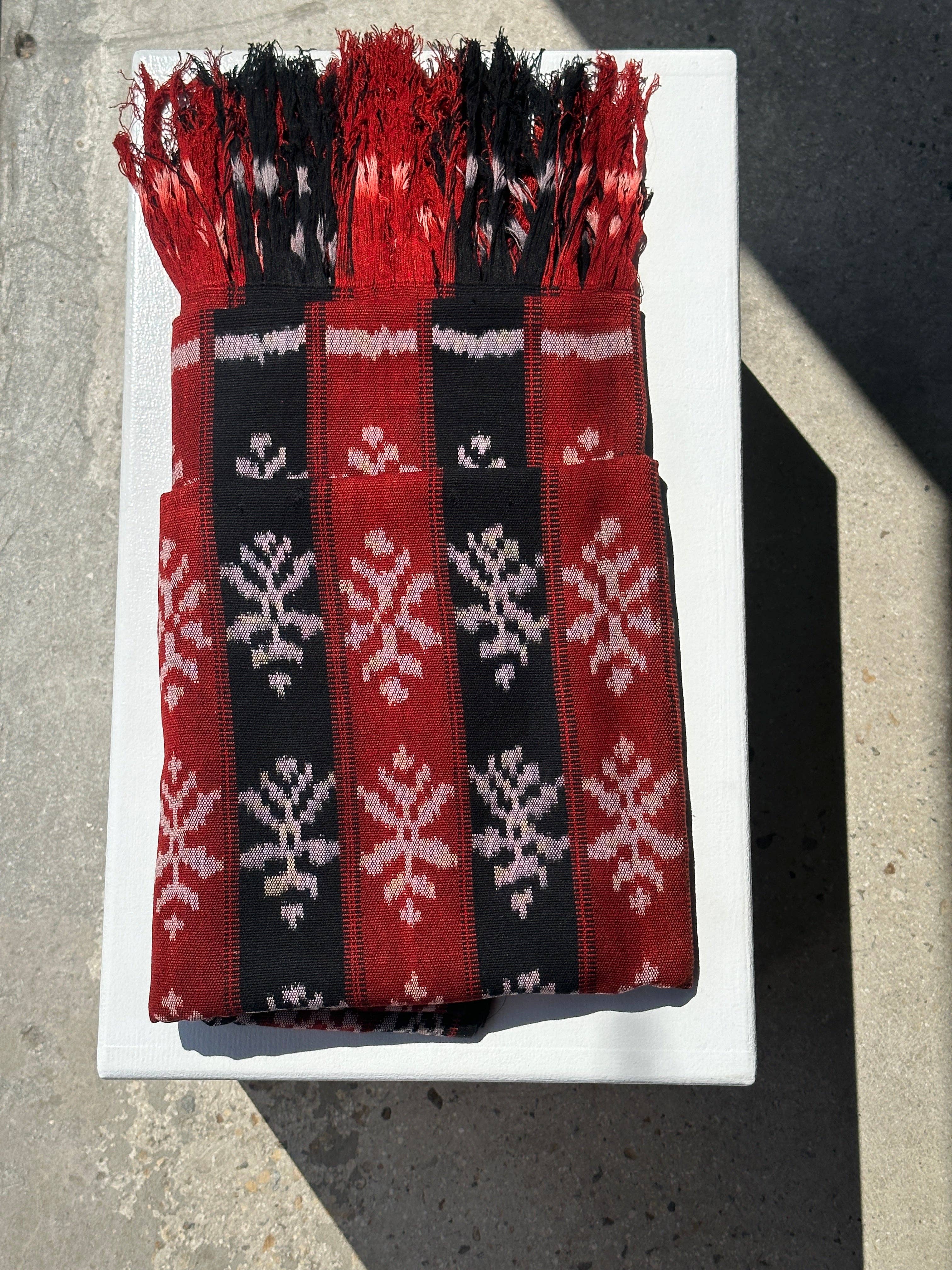 Office Objets - Wholesale Coverlet - Ikat, traditional Indonesian fabric from the island of Savu (Timor) red and black 2m25x757