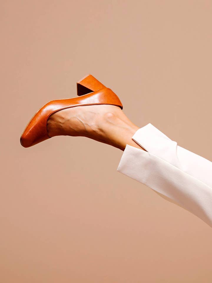 Escarpins à talons Bistrot Brown pour la vente par Urbànima