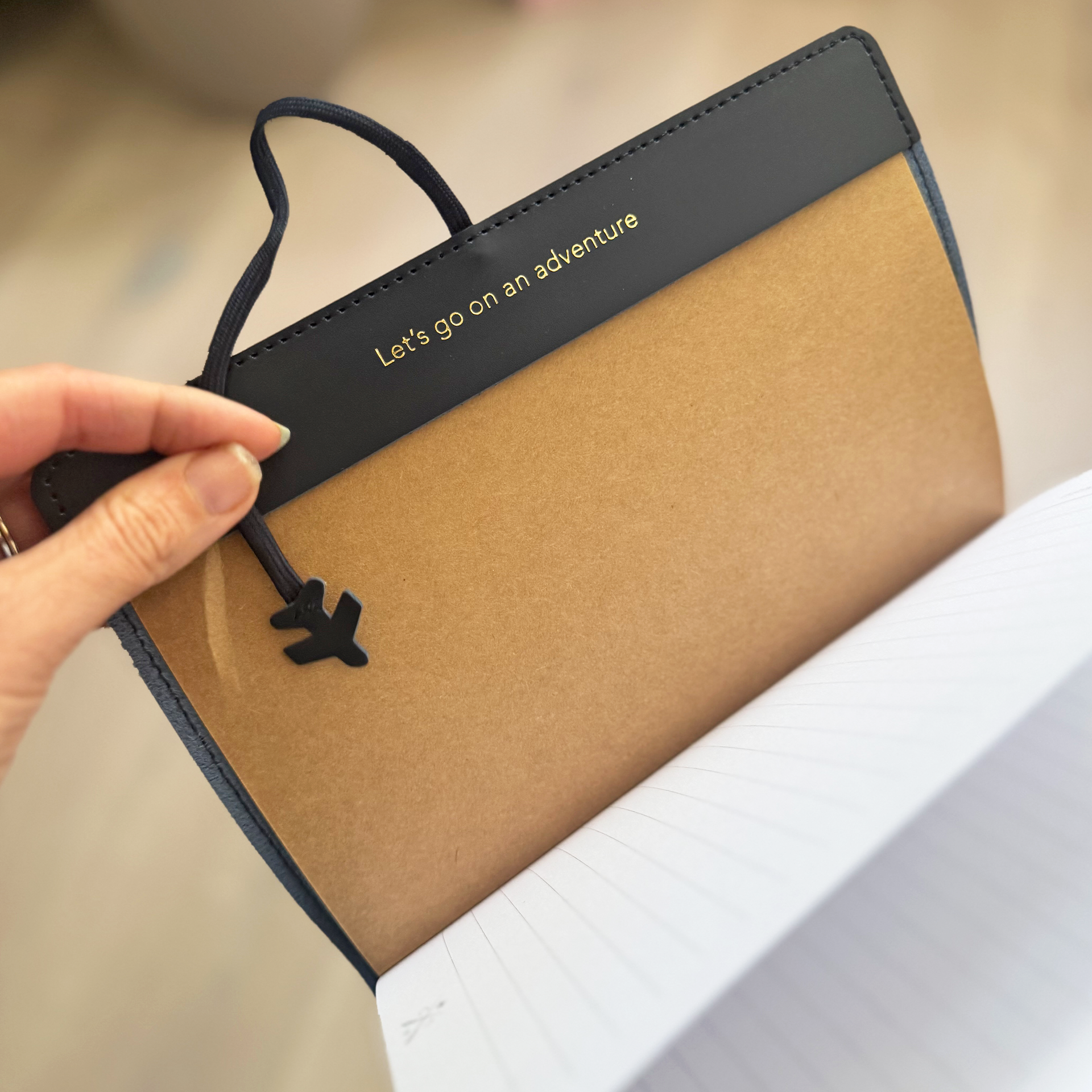 Chasing Threads – Engroshandel Notesbog – Sy Your Travels Map Notebook Kit - Vegansk Navy Læder12