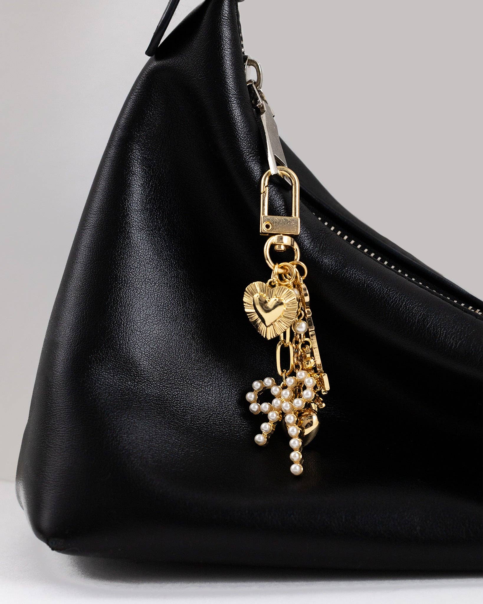 Sessori - Wholesale Purse/Bag Accessory - Women's - Multi Line Pearl Bow Baroque Bag Charm3