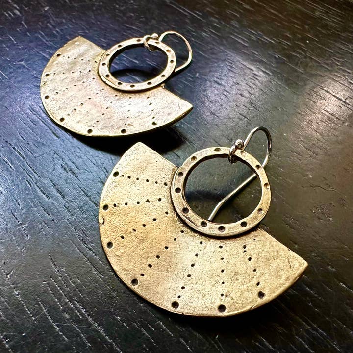 Neo Mezza Earrings - Brass and other Purchase Wholesale birra prezzi. Free Returns & Net 60 Terms on Faire trending on Faire.